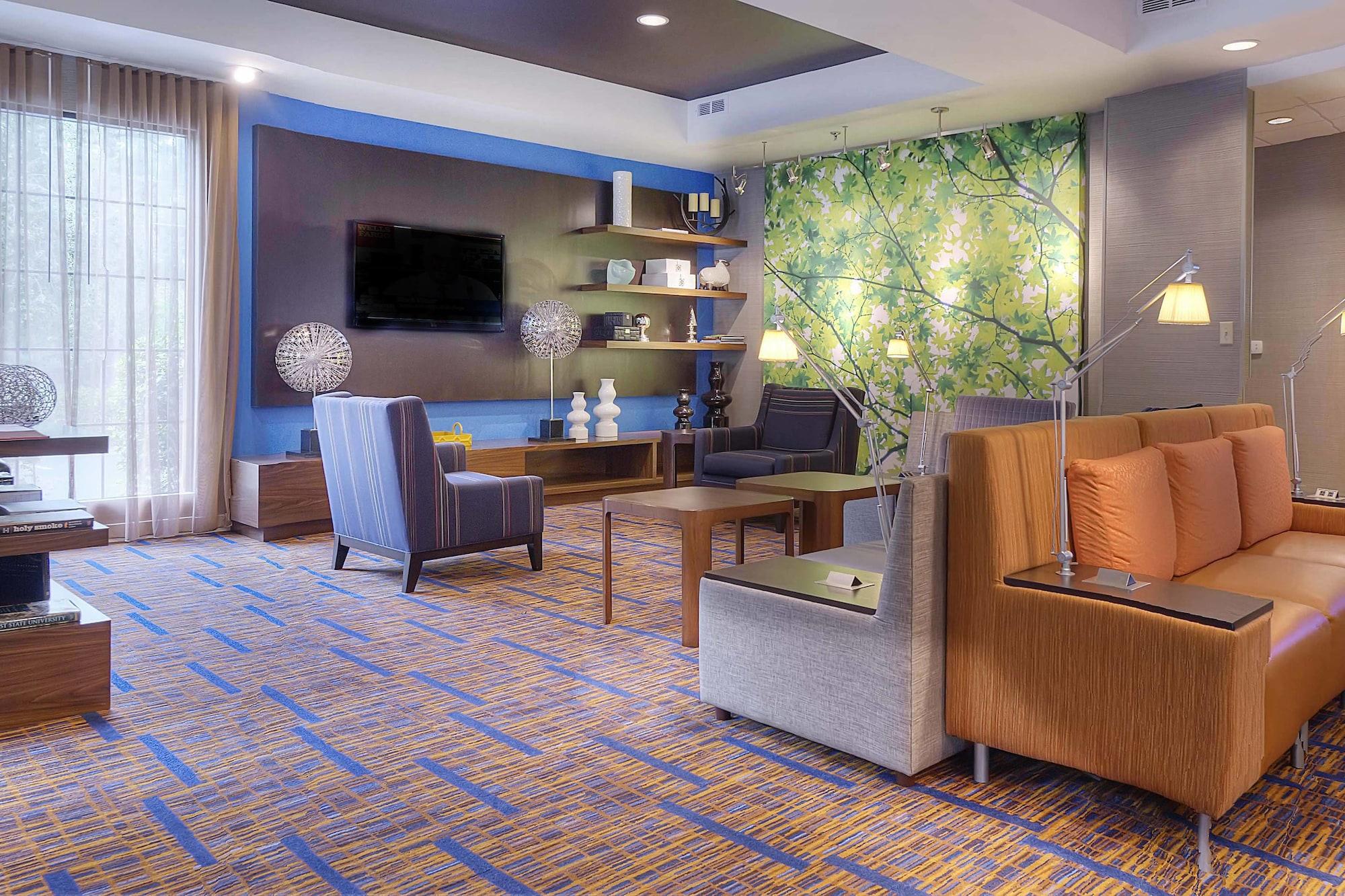 คอร์ตยาร์ด รอลีจ์ แคร็บทรี แวลเลย์ Hotel ราลลี ภายนอก รูปภาพ