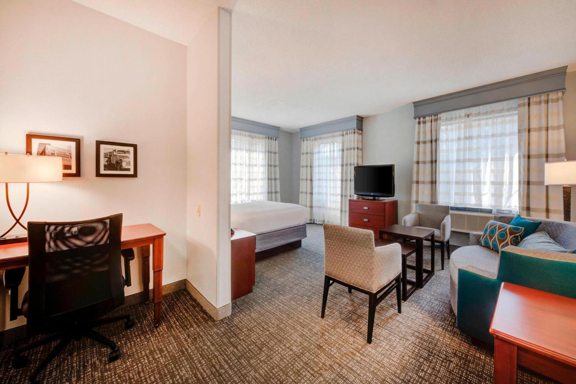 คอร์ตยาร์ด รอลีจ์ แคร็บทรี แวลเลย์ Hotel ราลลี ภายนอก รูปภาพ