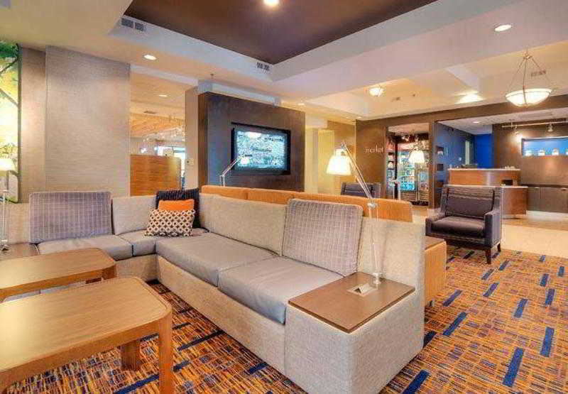 คอร์ตยาร์ด รอลีจ์ แคร็บทรี แวลเลย์ Hotel ราลลี ภายนอก รูปภาพ