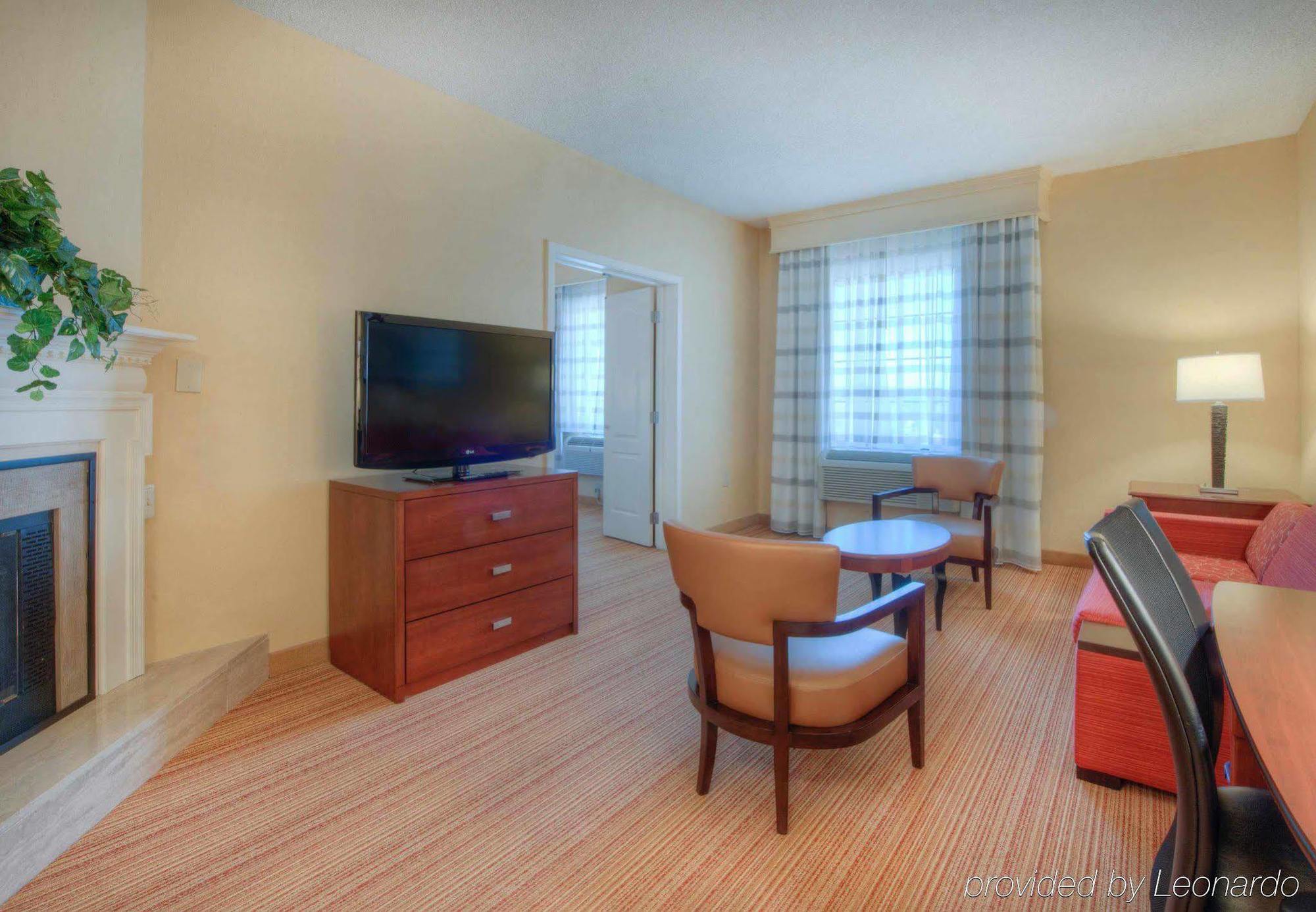 คอร์ตยาร์ด รอลีจ์ แคร็บทรี แวลเลย์ Hotel ราลลี ภายนอก รูปภาพ