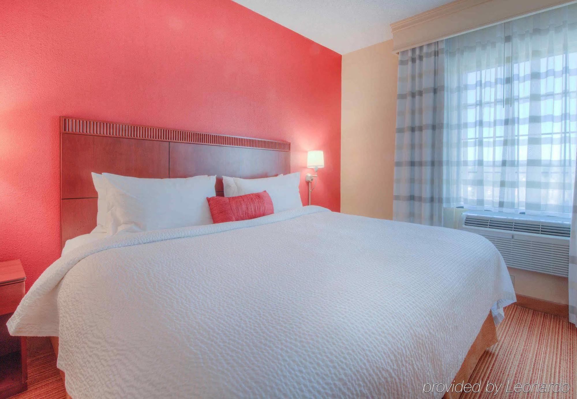 คอร์ตยาร์ด รอลีจ์ แคร็บทรี แวลเลย์ Hotel ราลลี ภายนอก รูปภาพ